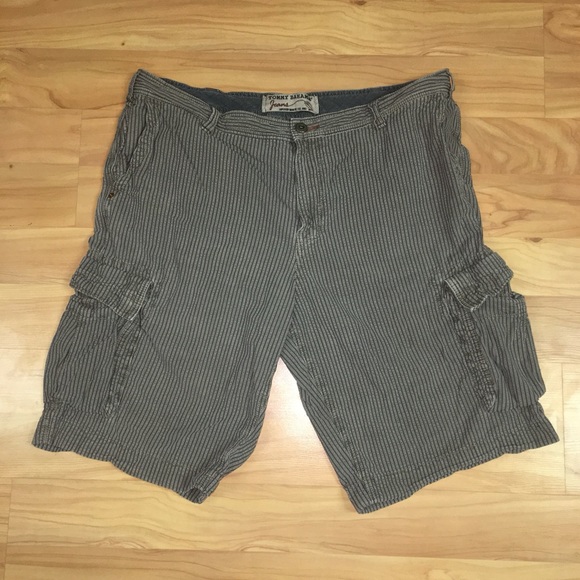 Tommy Bahama Other - Men’s Tommy Bahama Jeans Cargo Shorts Sz 40